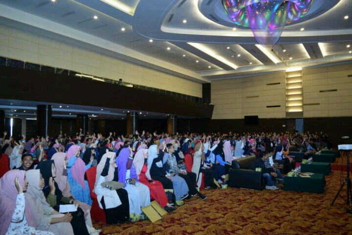 Presiden OIC Youth Indonesia Motivasi Ratusan Mahasiswa di Pekanbarui