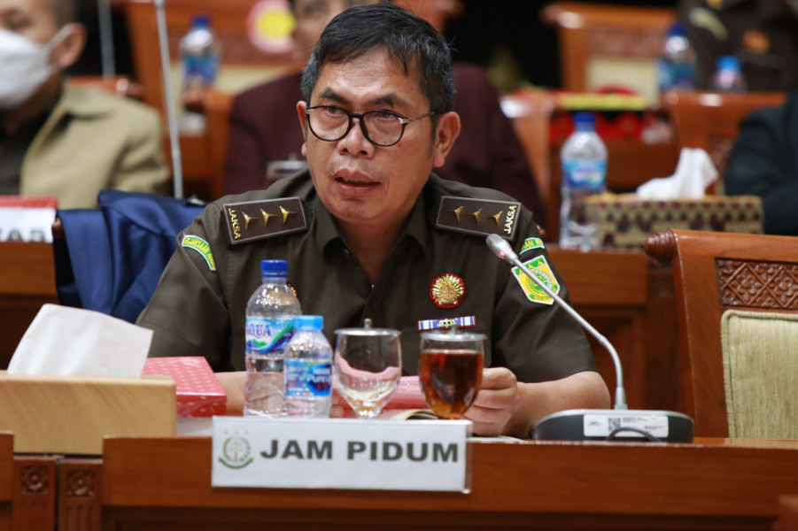 Jaksa Agung Muda Tindak Pidana Umum Menyetujui 3 Penghentian Penuntutan Berdasarkan Restorative Justice Jaksa Agung Muda Tindak Pidana Umum Menyetujui 3 Penghentian Penuntutan Berdasarkan Restorative Justicei