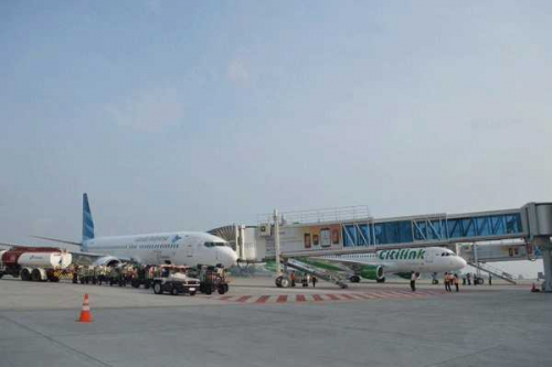 Pemprov Larang Bandara Jual Tiket Tujuan Singapura dan Malaysia Pemprov Larang Bandara Jual Tiket Tujuan Singapura dan Malaysiai