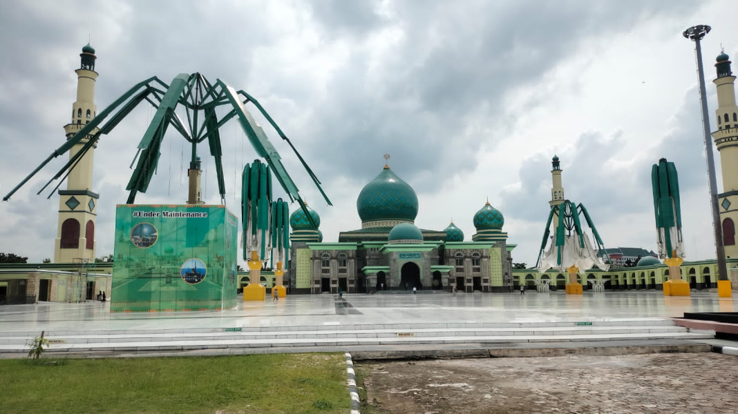 Peran Jaksa Kejati Riau dalam pengawasan proyek payung elektrik dipertanyakan publik Peran Jaksa Kejati Riau dalam pengawasan proyek payung elektrik dipertanyakan publiki