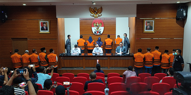 PDIP Pecat 3 Kader Terlibat Korupsi di Muara Enim PDIP Pecat 3 Kader Terlibat Korupsi di Muara Enimi