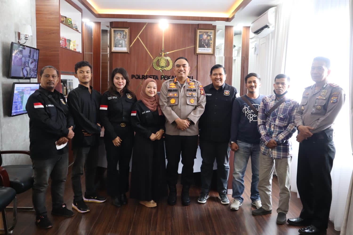 Kapolresta Pekanbaru Sebut Siap Bersinergi Dengan Sahabat Polisi Indonesia DPW Riau Kapolresta Pekanbaru Sebut Siap Bersinergi Dengan Sahabat Polisi Indonesia DPW Riaui