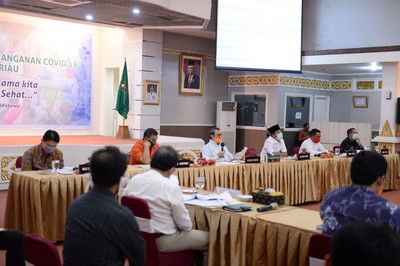 Gubri dan DPRD Gelar Rapat Pergeseran Anggaran Untuk Covid-19