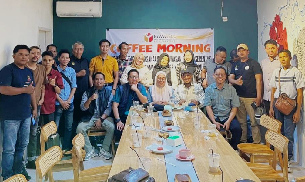 Bahas Pengawasan Persiapan Pilkada Serentak, Bawaslu Pekanbaru Taja Coffee Morning Dengan Rekan Media