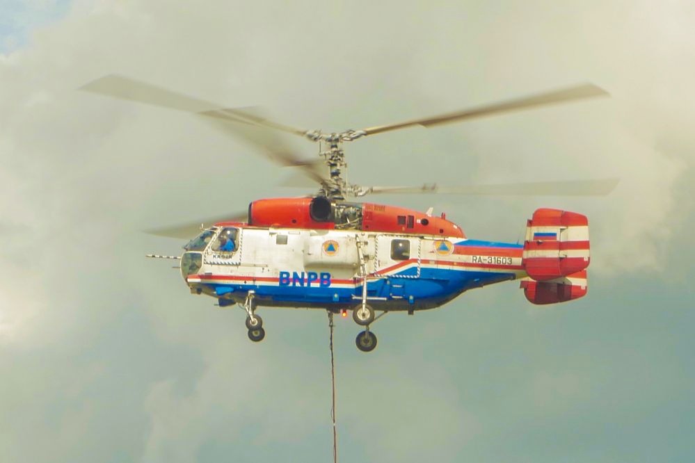 BNPB Tarik Bantuan 4 Helikopter Water Bombing untuk Penanganan Karhutla Riaui