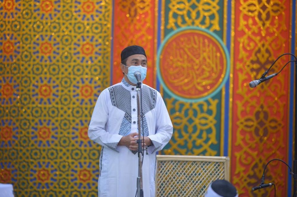 Gubernur Riau Minta Warga di Daerah Zona Merah Agar Shalat Dirumah Gubernur Riau Minta Warga di Daerah Zona Merah Agar Shalat Dirumahi