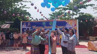 Kapolsek Hadiri Perayaan HUT SMAN 1 Tapung Hilir ke 21 dan Hadirkan Alumni yang Jadi Personil Polsek Tapung Hilir Kapolsek Hadiri Perayaan HUT SMAN 1 Tapung Hilir ke 21 dan Hadirkan Alumni yang Jadi Personil Polsek Tapung Hiliri