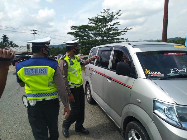 Razia di Perbatasan, Polda Tidak Beri Celah Bagi Pemudik Razia di Perbatasan, Polda Tidak Beri Celah Bagi Pemudiki