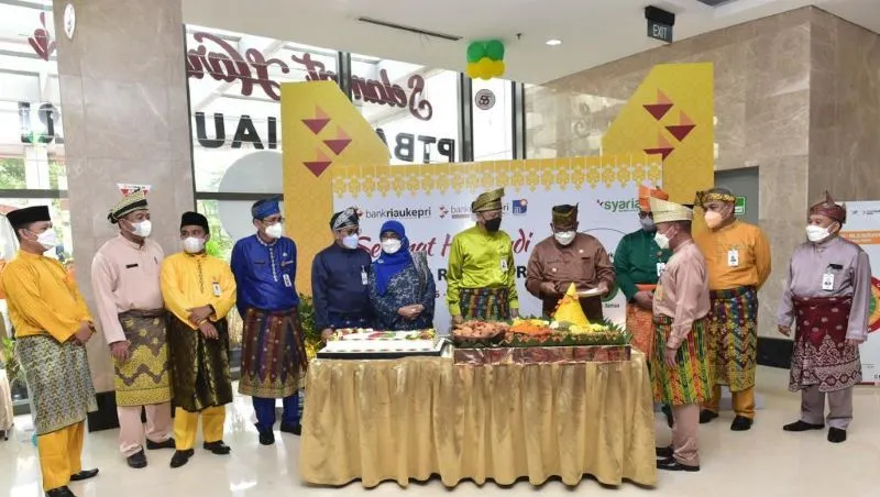 Bank Riau Kepri Segera Menjadi Bank Syariah