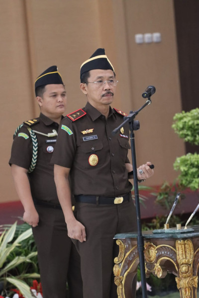 Kepala Kejaksaan Tinggi Riau Pimpin Acara Pelantikan, Pengambilan Sumpah Jabatan, dan Serah Terima Jabatan Wakil Kepala Kejaksaan Tinggi Riau dan Kepala Kejaksaan Negeri Kampar Kepala Kejaksaan Tinggi Riau Pimpin Acara Pelantikan, Pengambilan Sumpah Jabatan, dan Serah Terima Jabatan Wakil Kepala Kejaksaan Tinggi Riau dan Kepala Kejaksaan Negeri Kampari
