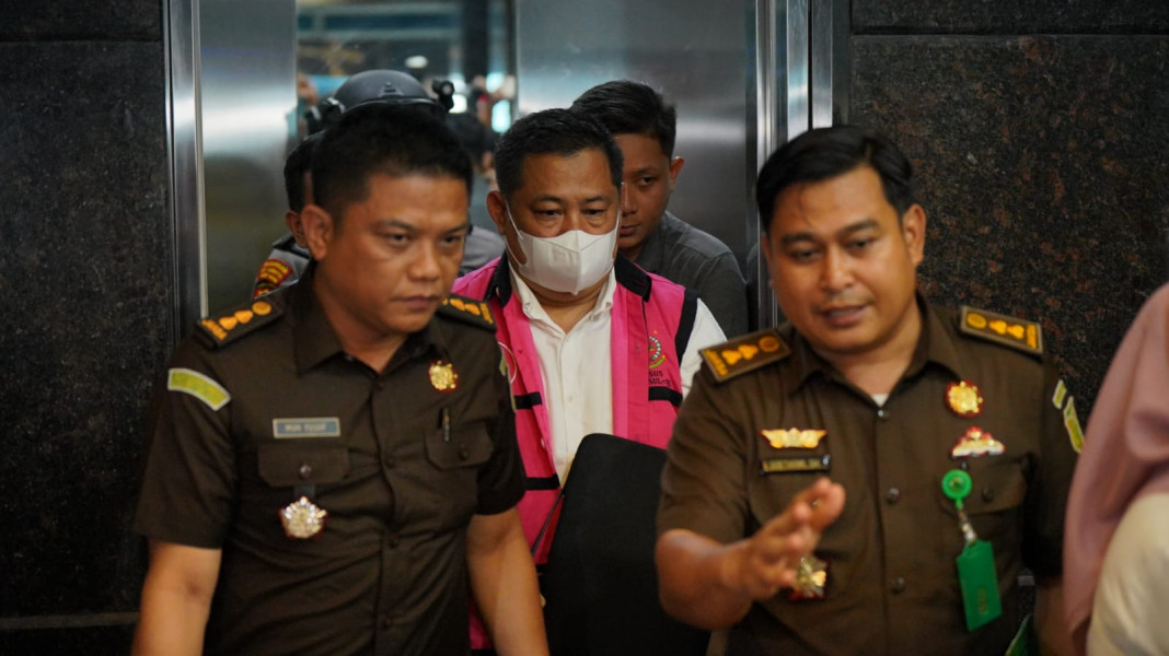 PENETAPAN DAN PENAHANAN TERSANGKA BARU PENANGANAN KASUS DUGAAN TINDAK PIDANA KORUPSI PENGGUNAAN DANA PDAM KOTA MAKASSAR UNTUK PEMBAYARAN TANTIEM DAN BONUS/JASA PRODUKSI TAHUN 2017 S.D TAHUN 2019