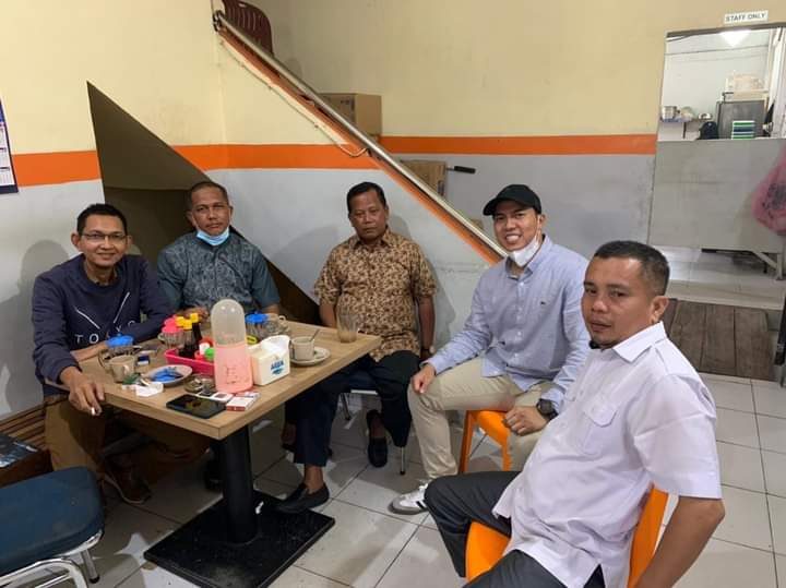 Pasca ditugaskan ke IV, bang IPUT 'ngopi' dengan Aulia di Kopi HOKKYi