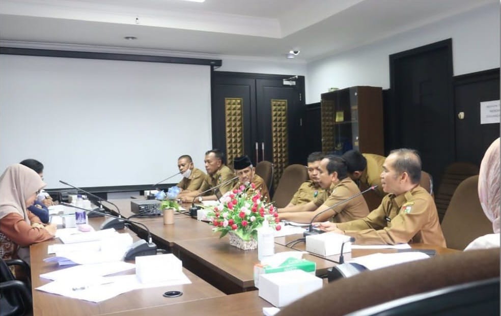 Hearing Bersama Komisi II DPRD Pekanbaru, Diskop UMKM Usulkan Anggaran 2023 Rp 13,084 Miliar Hearing Bersama Komisi II DPRD Pekanbaru, Diskop UMKM Usulkan Anggaran 2023 Rp 13,084 Miliari