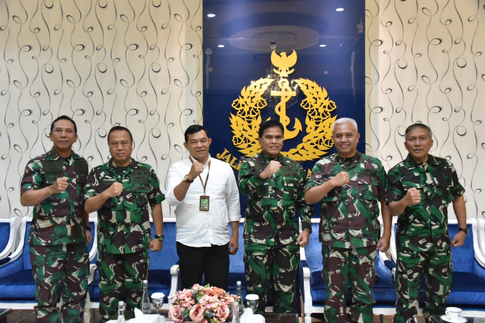 Dalam Rangka Sosialisasi Organisasi, Jaksa Agung Muda Pidana Militer Melakukan Kunjungan ke Kasal TNI Angkatan Laut Dalam Rangka Sosialisasi Organisasi, Jaksa Agung Muda Pidana Militer Melakukan Kunjungan ke Kasal TNI Angkatan Lauti