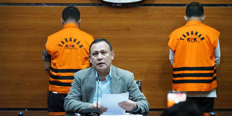 Walikota Ambon Richard Louhenapessy Bersama Dua Orang Lainnya Resmi jadi Tersangka Suap Izin Alfamid Walikota Ambon Richard Louhenapessy Bersama Dua Orang Lainnya Resmi jadi Tersangka Suap Izin Alfamidi