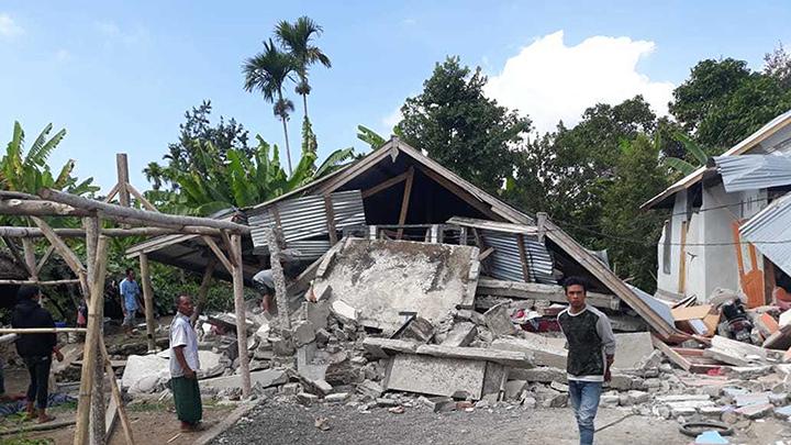 Guncangan Gempa Terasa Hingga Jatim, BNPB Sebut 14 Kali Gempa Susulan di Lombok Guncangan Gempa Terasa Hingga Jatim, BNPB Sebut 14 Kali Gempa Susulan di Lomboki