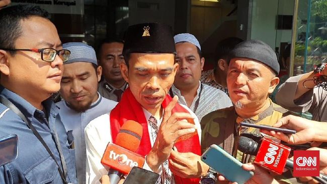 UAS dan Amien Rais Diajak Masuk Majelis Syuro Partai Masyumi UAS dan Amien Rais Diajak Masuk Majelis Syuro Partai Masyumii