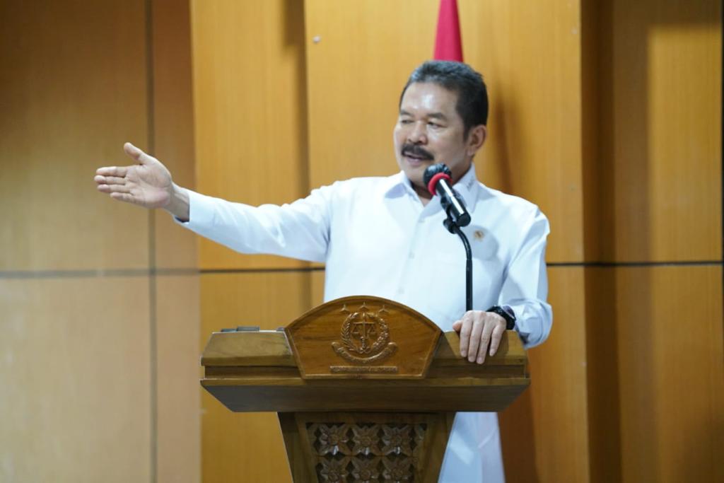 Jaksa Agung ST Burhanuddin Menerima Penghargaan dalam Kategori “Best Institutional Leaders” Jaksa Agung ST Burhanuddin Menerima Penghargaan dalam Kategori “Best Institutional Leaders”i