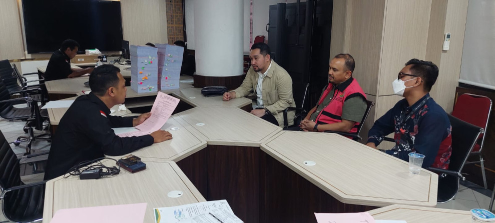 Lanjutkan ke Tahap II dalam Perkara BAKTI Kementerian Komunikasi dan Informatika atas 3 Berkas Perkara Tersangka Lanjutkan ke Tahap II dalam Perkara BAKTI Kementerian Komunikasi dan Informatika atas 3 Berkas Perkara Tersangkai