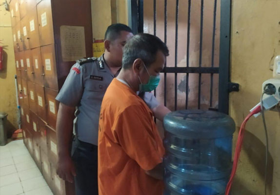 Wabup Bengkalis Nonaktif Didakwa Rugikan Negara Rp2,6 Miliar Wabup Bengkalis Nonaktif Didakwa Rugikan Negara Rp2,6 Miliari