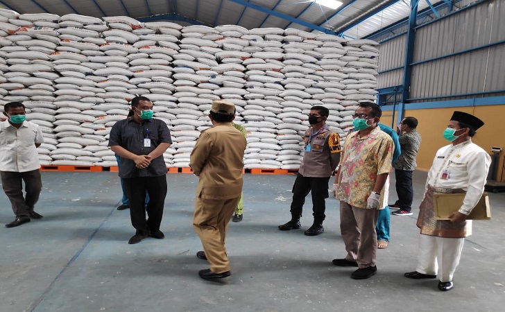 Stok Sembako Aman 6 Bulan, Polisi Imbau Jangan Lakukan Penimbunan Stok Sembako Aman 6 Bulan, Polisi Imbau Jangan Lakukan Penimbunani