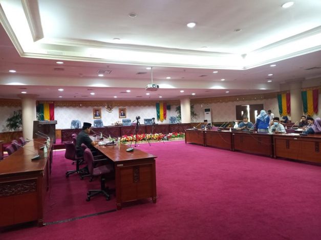 Rapat Banmus DPRD Alot, Paripurna Rotasi AKD Akhirnya Disepakati 28 April 2022 Rapat Banmus DPRD Alot, Paripurna Rotasi AKD Akhirnya Disepakati 28 April 2022i
