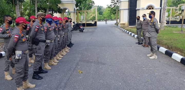 Mantan Ketua KONI Kampar Belum Kembalikan Mobil Dinas Mantan Ketua KONI Kampar Belum Kembalikan Mobil Dinasi