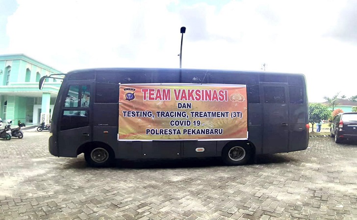 Polda Riau Kerahkan 20 Unit Kendaraan Untuk Vaksinasi Polda Riau Kerahkan 20 Unit Kendaraan Untuk Vaksinasii