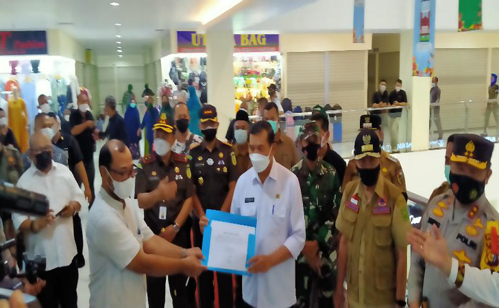 Pimpinan Mal di Pekanbaru Berjanji Tutup Mal Selama 3 Hari Pimpinan Mal di Pekanbaru Berjanji Tutup Mal Selama 3 Harii