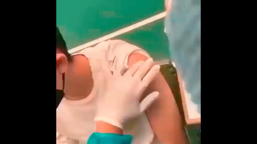 Kasus Suntik Vaksin Covid Kosong, Polisi Periksa Vaksinator Kasus Suntik Vaksin Covid Kosong, Polisi Periksa Vaksinatori