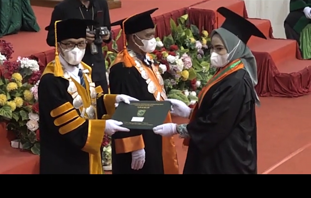 Periode II 2021, Dua Ribu Lebih Mahasiswa UIR Diwisuda Periode II 2021, Dua Ribu Lebih Mahasiswa UIR Diwisudai