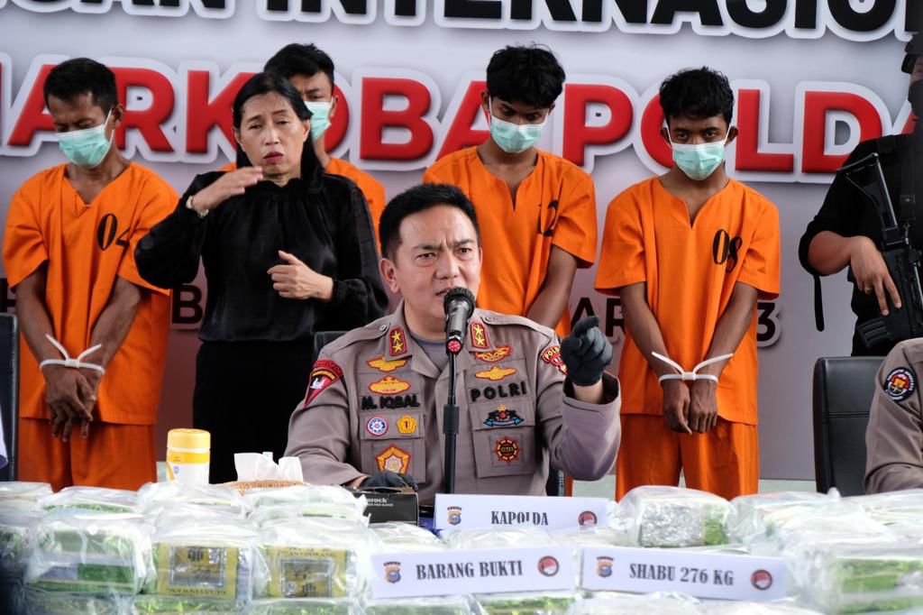 Terbesar Dalam Sejarah Pengungkapan Narkoba Oleh Polda Riau, Berhasil Amankan 276 Kg Sabu dan Bekuk 5 Pelaku.i