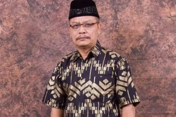 Caleg DPRD Paluta Dapil 4 Ini Dulu Kuli Bangunan dan Penjual Pisang Jalanan Hingga Tokoh Dunia Apresiasi Caleg DPRD Paluta Dapil 4 Ini Dulu Kuli Bangunan dan Penjual Pisang Jalanan Hingga Tokoh Dunia Apresiasii