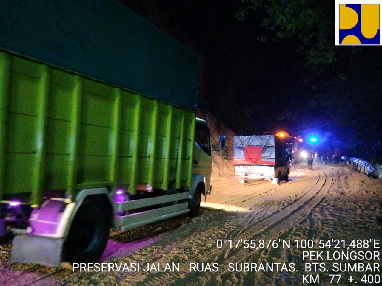 Lalu Lintas Jalan Lintas Barat Riau-Sumbar Mulai Normal Lalu Lintas Jalan Lintas Barat Riau-Sumbar Mulai Normali
