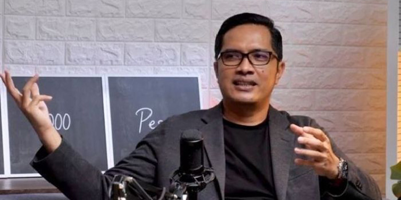 Sangat Mungkin Febri Diansyah Kelak Bela Koruptor, Seperti Bambang Widjojanto Bela Mardani Maming Sangat Mungkin Febri Diansyah Kelak Bela Koruptor, Seperti Bambang Widjojanto Bela Mardani Mamingi