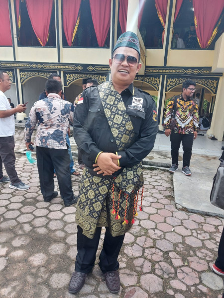 Arul Kampai datuk Tobek Godang bersyukur atas terwujudnya SMAN 19, terimakasih pak Kamsol Arul Kampai datuk Tobek Godang bersyukur atas terwujudnya SMAN 19, terimakasih pak Kamsoli