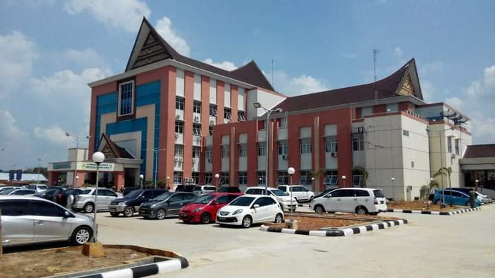 Inlaning: Perekrutan Tenaga Keamanan RSUD Bangkinang Tidak Sesuai Dengan Perkapolri 24 tahun 2007 Inlaning: Perekrutan Tenaga Keamanan RSUD Bangkinang Tidak Sesuai Dengan Perkapolri 24 tahun 2007 i