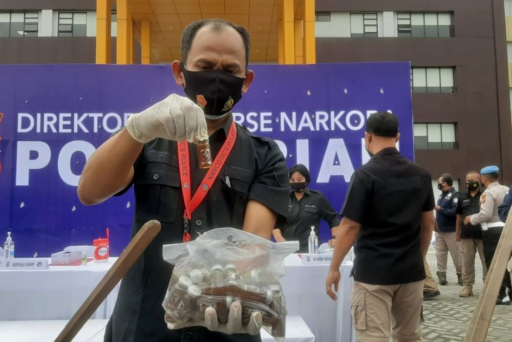 Polda Riau Berhasil Amankan Sindikat Narkobai