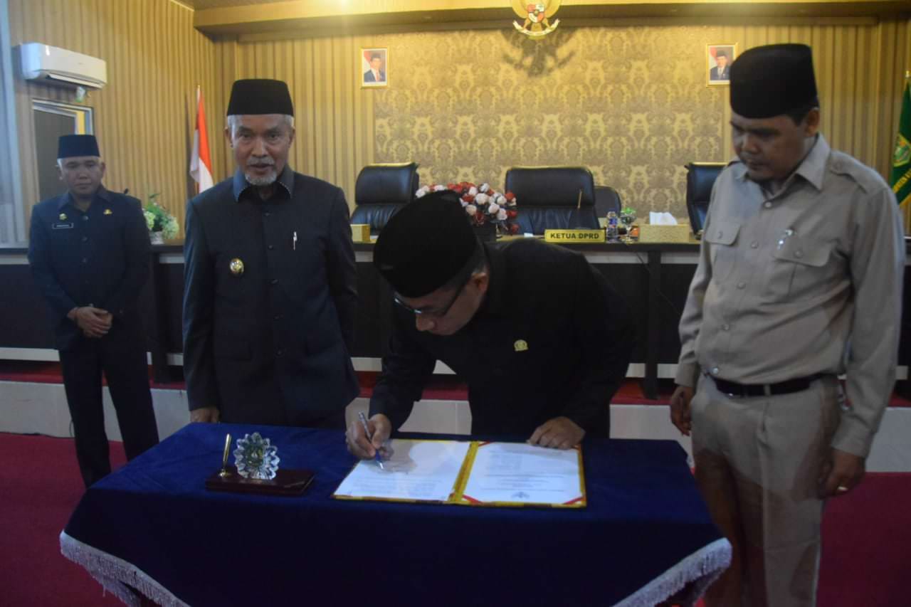 Langsungkan Dua Agenda, Wabup Hadiri Rapat Paripurna DPRD Kepulauan Meranti Langsungkan Dua Agenda, Wabup Hadiri Rapat Paripurna DPRD Kepulauan Merantii
