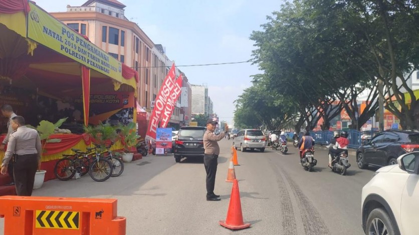 Polresta Pekanbaru Buka Empat Titik Pos Pengamanan Nataru Polresta Pekanbaru Buka Empat Titik Pos Pengamanan Natarui