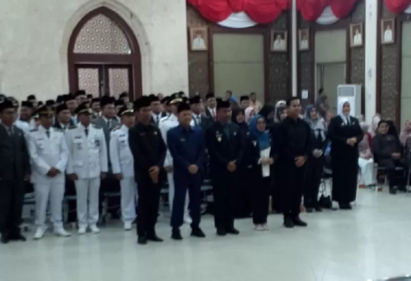 90 Persen Pejabat Kampar Diduga Titipan Wakil Bupati 90 Persen Pejabat Kampar Diduga Titipan Wakil Bupati