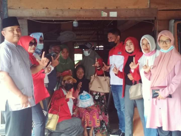 Kembali berbagi jum' at  barokah  LIRA  kunjungi Rumbai i