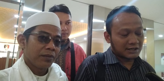 Ada Tiga Orang Yang Laporkan Gus Muwaffiq Terkait Dugaan Penghinaan Nabi Ada Tiga Orang Yang Laporkan Gus Muwaffiq Terkait Dugaan Penghinaan Nabii