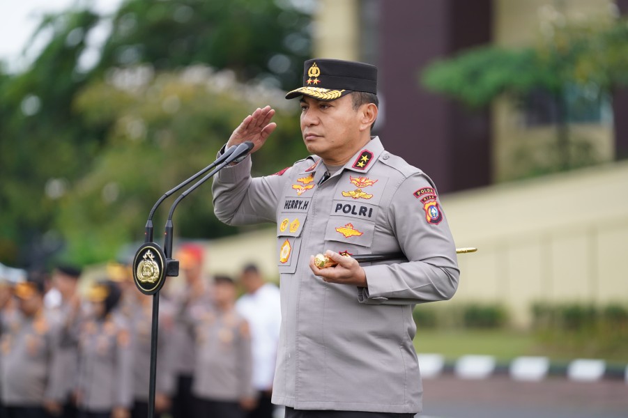 Kapolda Riau Turut Berduka Cita Atas Tragedi Ojol di Jakarta Kapolda Riau Turut Berduka Cita Atas Tragedi Ojol di Jakartai