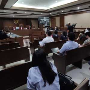 Terbukti Beri Fee Rp 1,95 M Ke Juliari Batubara, Ardian Iskandar Maddanatja Dituntut 4 Tahun Penjara Terbukti Beri Fee Rp 1,95 M Ke Juliari Batubara, Ardian Iskandar Maddanatja Dituntut 4 Tahun Penjarai