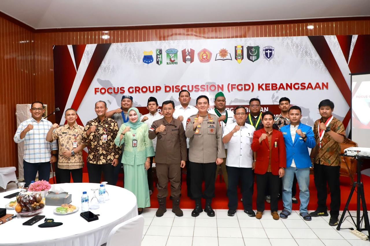 Cipayung Plus Gelar FGD Bahas Subsidi BBM, Kapolda Riau Irjen Iqbal : Salut, Lebih Fokus dan Elegan. Cipayung Plus Gelar FGD Bahas Subsidi BBM, Kapolda Riau Irjen Iqbal : Salut, Lebih Fokus dan Elegan.i