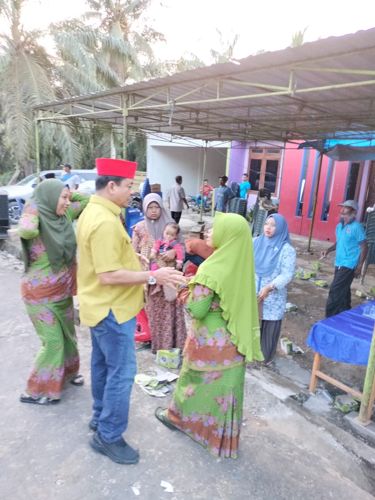 Warga Desa Sialang Rindang hadiri Kunker H.Syafaruddin Poti,SH,MM bersama Kepala BPJS Pekanbaru Warga Desa Sialang Rindang hadiri Kunker H.Syafaruddin Poti,SH,MM bersama Kepala BPJS Pekanbarui