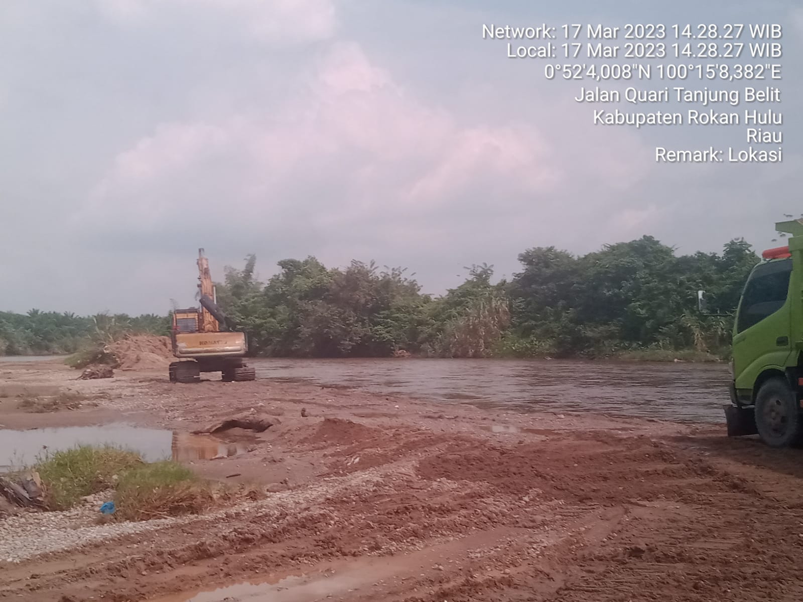 Bagaimana Bisa Ditutup, Yang Punya Galian C Ilegal adalah Para Oknum Pejabat di Rohul dan Riau. Bupatinya Kemana. Bagaimana Bisa Ditutup, Yang Punya Galian C Ilegal adalah Para Oknum Pejabat di Rohul dan Riau. Bupatinya Kemana.i