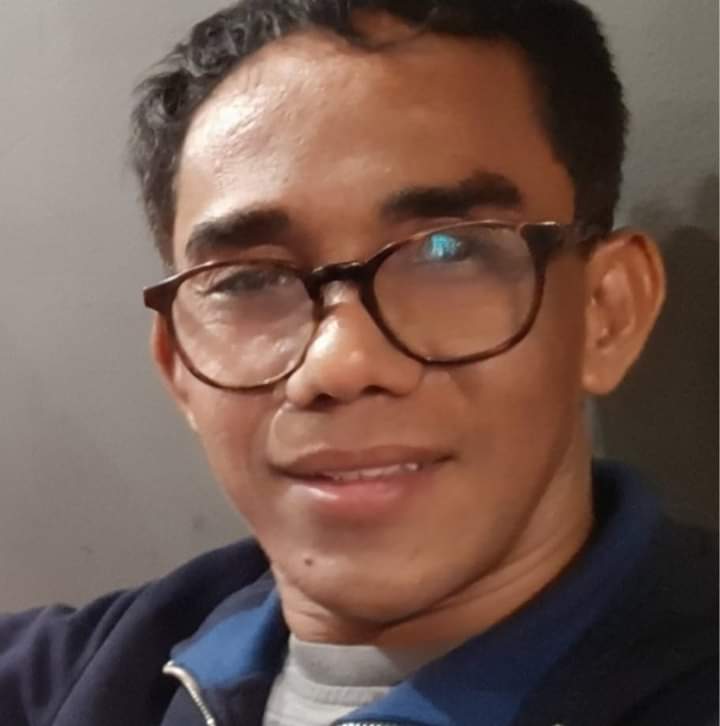 Onga Fikri : hingga saat ini saya masih sehat, justru mereka itu yang linglung Onga Fikri : hingga saat ini saya masih sehat, justru mereka itu yang linglungi