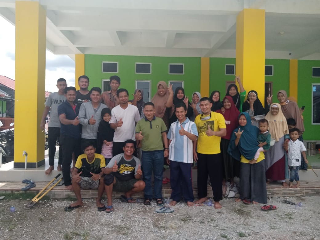 Yuli Akmal Kunjungi Mustamindo, Masyarakat ingin Bupati Kampar yang Visioner Yuli Akmal Kunjungi Mustamindo, Masyarakat ingin Bupati Kampar yang Visioneri